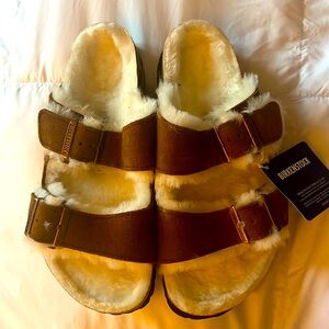 Birkenstock 39 Arizona fur sandals in Mink NIB